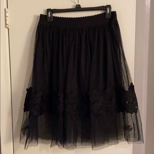Elastic Black Tulle Skirt with Lace detail.